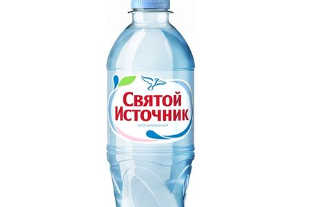 Вода газированная в бутылке