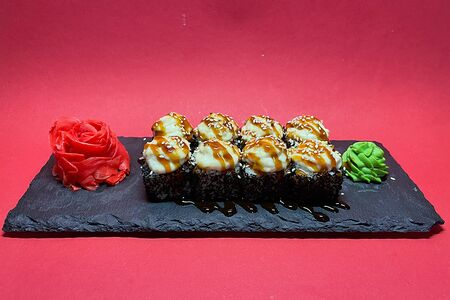 Запечённый ролл с креветкой