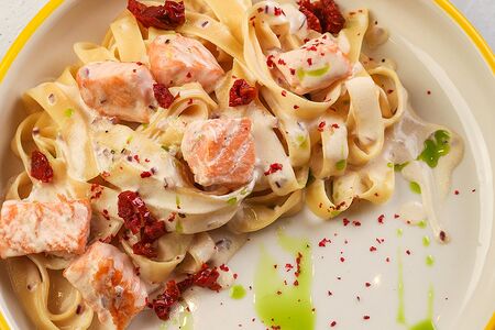 Паста с лососем