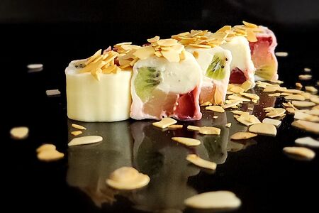 Миндальный ролл