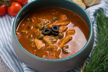 Рыбная солянка