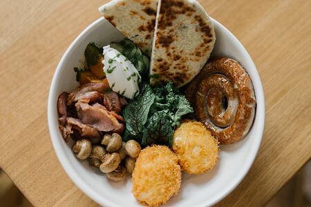 Большой балканский завтрак