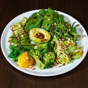 Зеленый салат