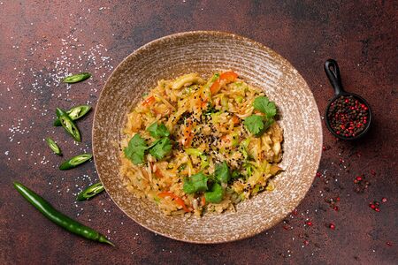 Рис басмати с овощами в соусе свит чили