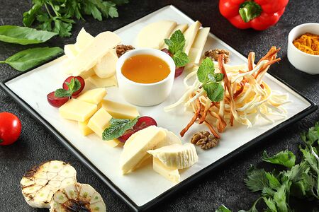 Ассорти из сыров