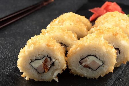 Ролл Киккоми в темпуре