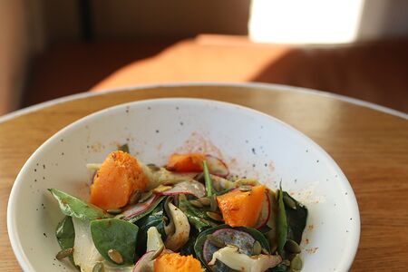 Салат с артишоками и тыквой