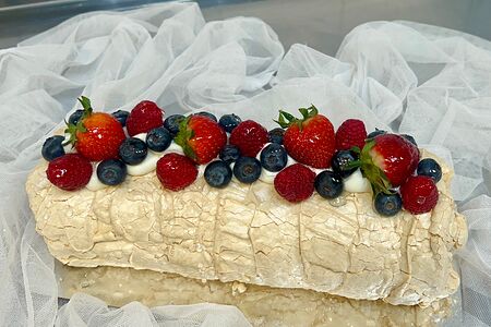 Меренговый рулет