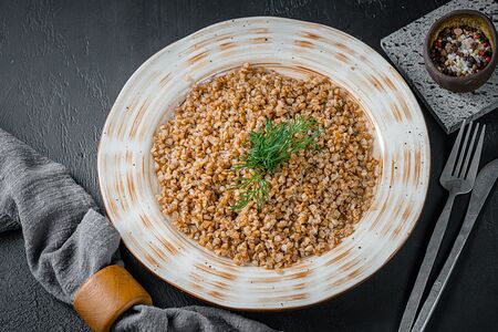 18. Гречка отварная