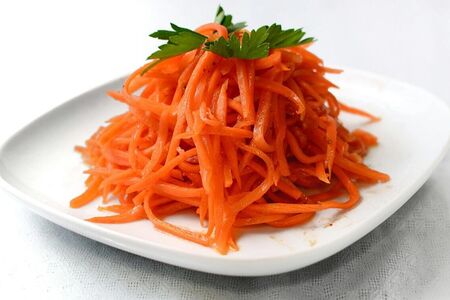 Морковка по корейский
