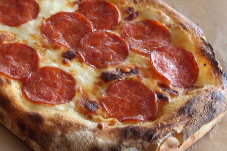 Римская пицца Острая чоризо