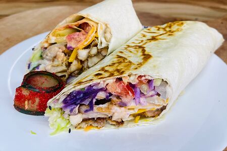 Шаверма в лаваше сырная