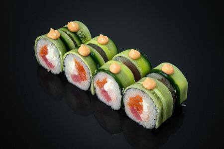 Фреш с лососем, тунцом и курицей