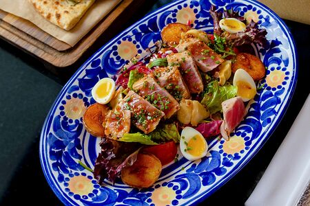 Микс-салат с тунцом