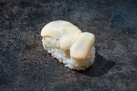 Морской гребешок нигири