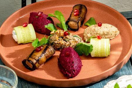 Ассорти пхали