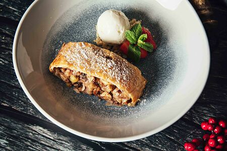 Штрудель яблочный