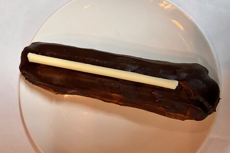 Эклер птичье молоко