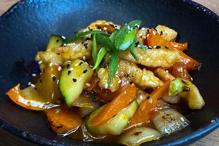 Куриное филе с овощами