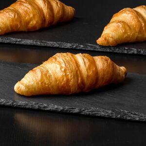 Классический французский круассан