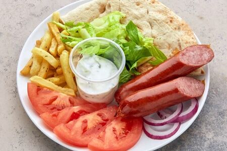 Мерида с колбаской луканико