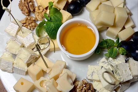 Сырная тарелка