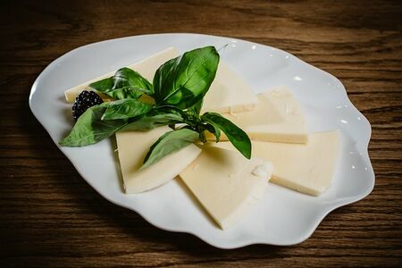 Сыр Сулугуни