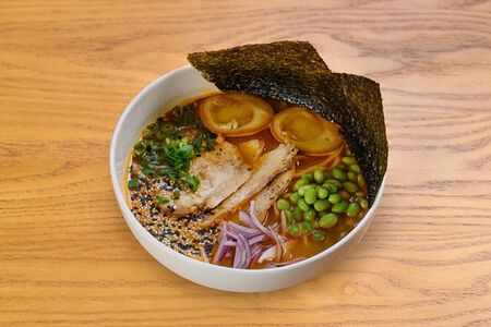 Рамен куриный Том-ям