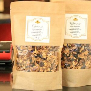 Гранола в упаковке