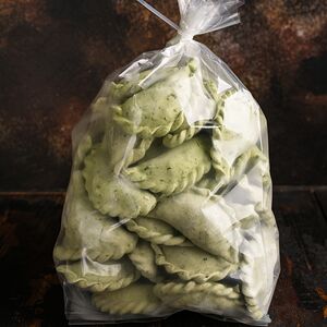 Вареники с сулугуни в шпинатном тесте замороженные