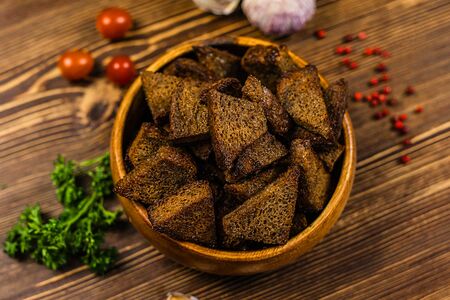 Гренки чесночные