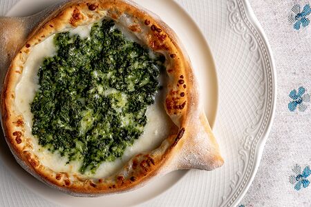 Хачапури со шпинатом