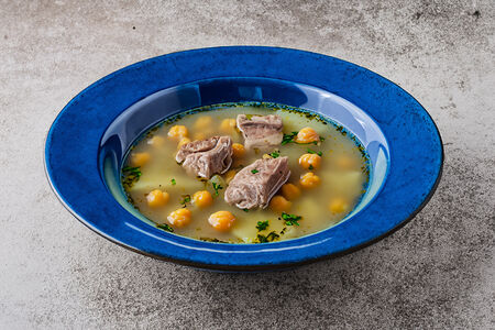 Суп из баранины с нутом и овощами