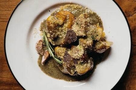 Картофель с пармезаном и трюфельным соусом