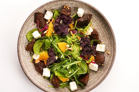 Салат с куриной печенью