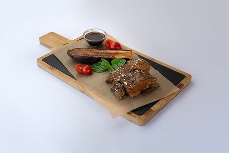 Ребра говяжьи в перечном соусе