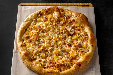 С курицей и ананасом