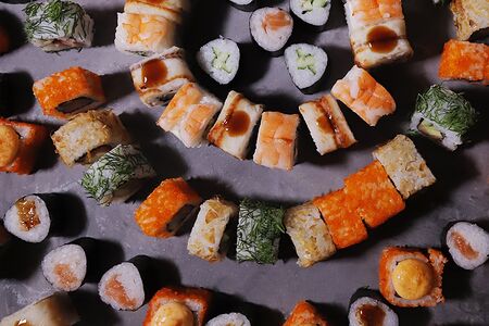 Запеченный острый с креветкой