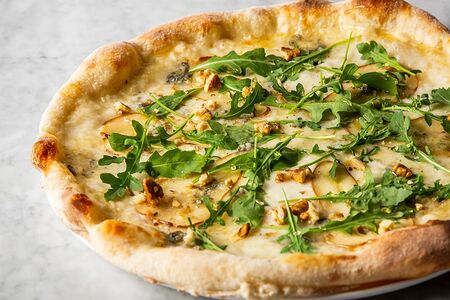 Пицца Груша и горгонзола