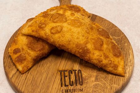 Чебурек с сыром