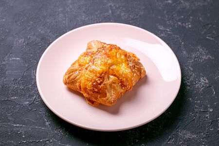 Слойка с сыром