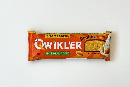 Батончик Qwikler Ореховое пралине