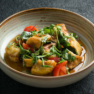 Тёплый салат из баклажанов