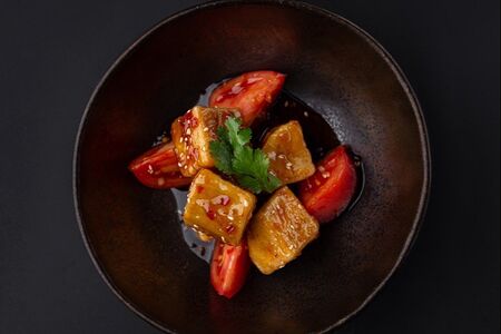 Хрустящие баклажаны в соусе сладкий чили