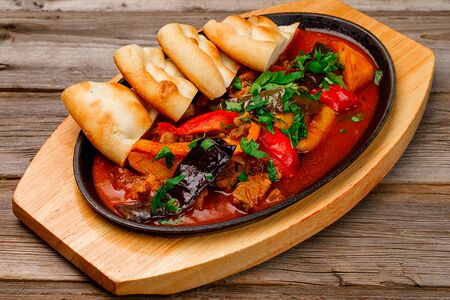 Патлыджан гювеч