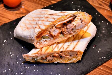 Шаурма двойная Классическая со свининой