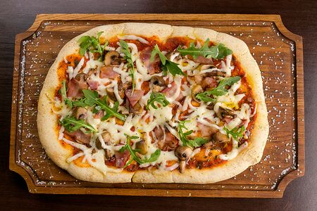 Римская пицца с беконом