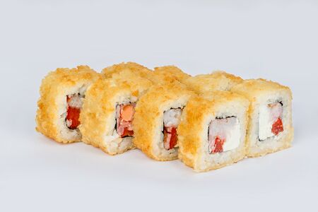 Жареный ролл с креветкой