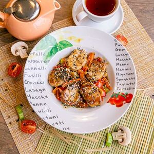 Свинина с овощами кисло-сладком соусе