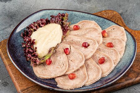 Говяжий язык с хреном